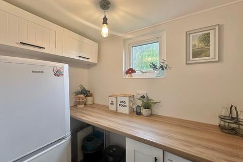 6 Elm Grove, Clehonger, Hereford, HR2 9RB