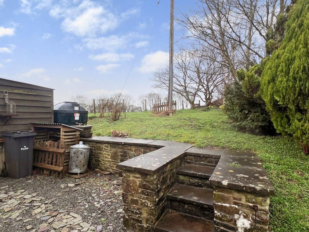 Garth, Llangammarch Wells, LD4 2 bed cottage for sale £200,000