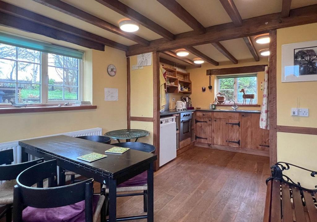 Garth, Llangammarch Wells, LD4 2 bed cottage for sale £200,000