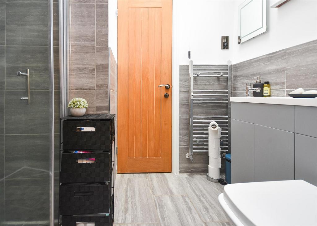 34 Delaware Avenue - Shower Room.jpg