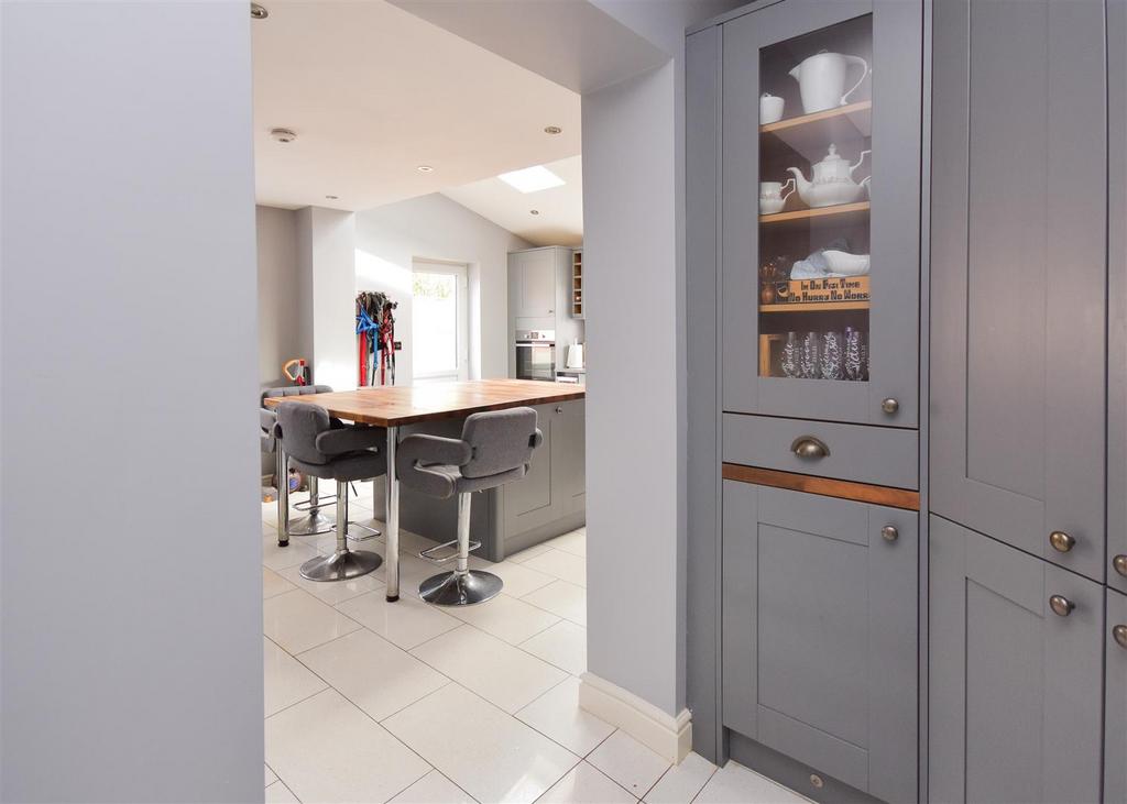 34 Delaware Avenue - Dining Kitchen.jpg
