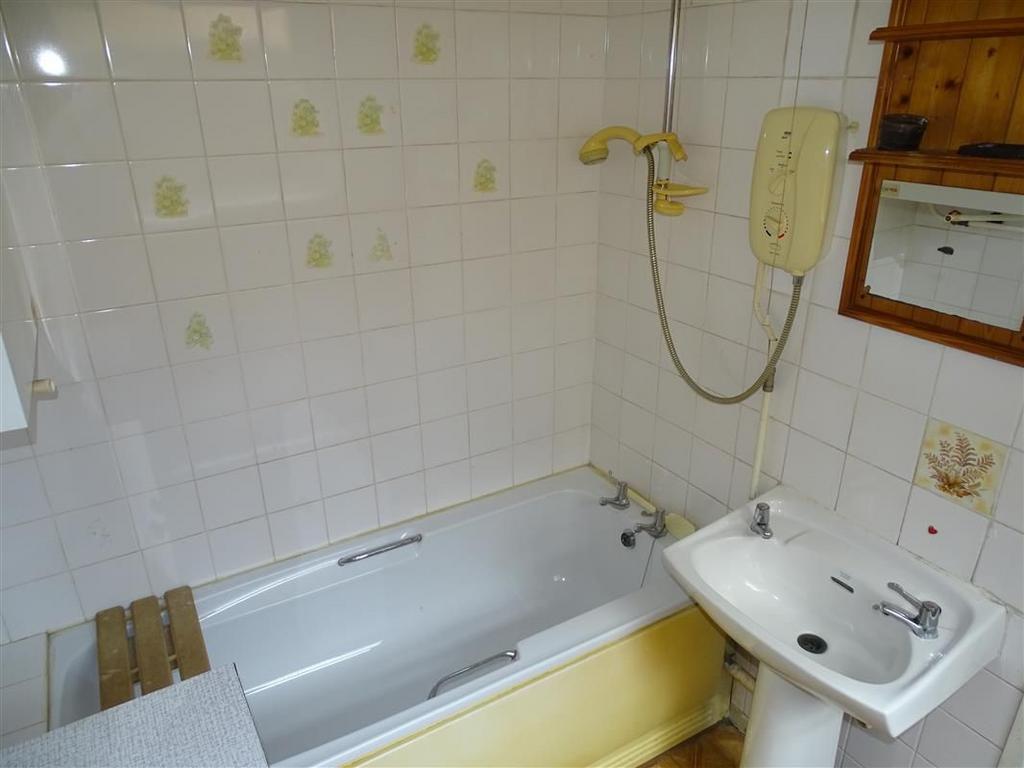 Ground Floor Bathroom