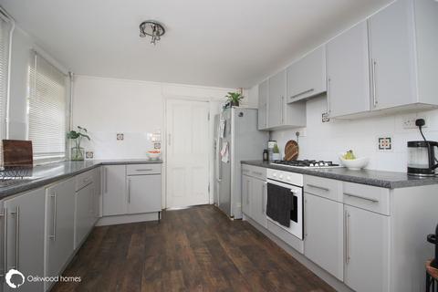 5 bedroom terraced house for sale, Connaught Road, Margate