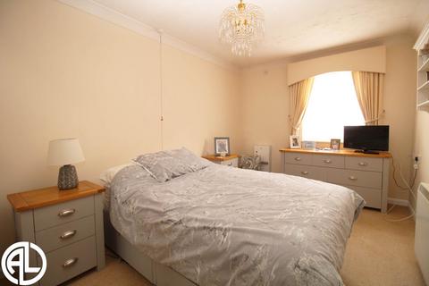 1 bedroom flat for sale, Bennett Court, Letchworth Garden City, SG6 3WA