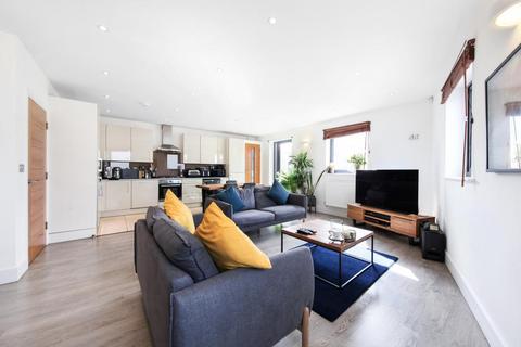 3 bedroom apartment for sale, 49 Gosport Road, Forest Manor Court, London
