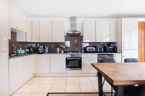 3 bedroom apartment for sale, 49 Gosport Road, Forest Manor Court, London