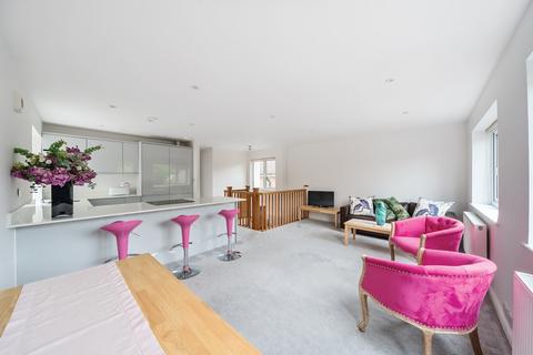 2 bedroom maisonette for sale, Steels Lane, Oxshott, Surrey, Elmbridge, KT22