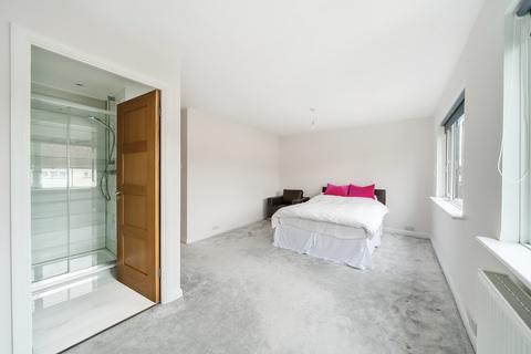 2 bedroom maisonette for sale, Steels Lane, Oxshott, Surrey, Elmbridge, KT22