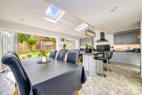11 Almond Drive, Caversham, Reading, RG4 6NH