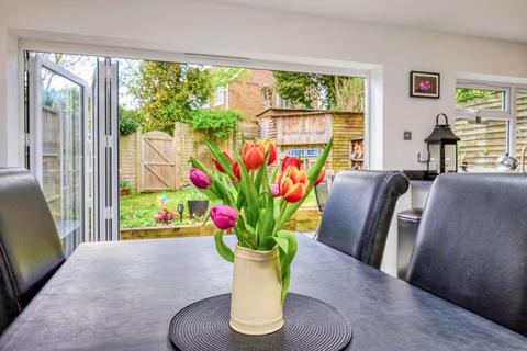 11 Almond Drive, Caversham, Reading, RG4 6NH
