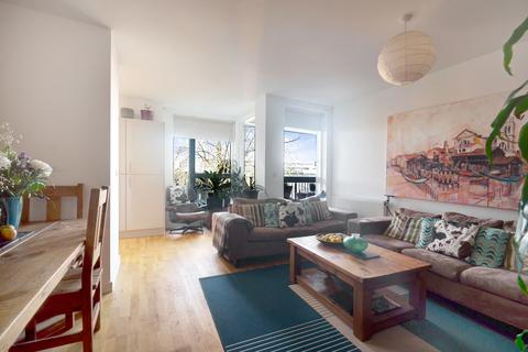 3 bedroom apartment for sale, at Lennard Lodge, 19 Lennard Road, London CR0