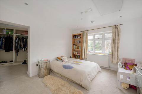 6 bedroom semi-detached house for sale, Farm Avenue, London, NW2