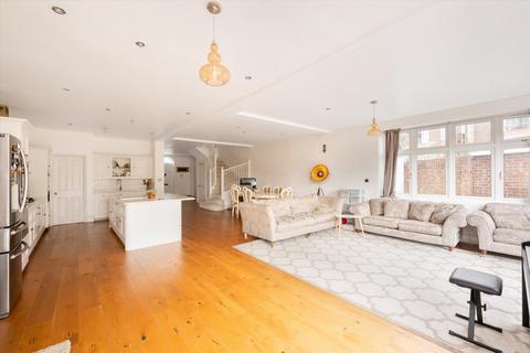 6 bedroom semi-detached house for sale, Farm Avenue, London, NW2.