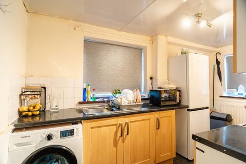 2 bedroom semi-detached house for sale, Wilson Wood Street, Batley, WF17