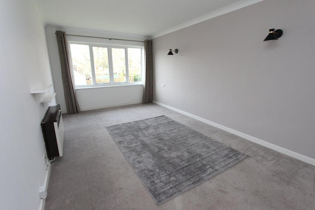 Grigg Lane, Brockenhurst, Hampshire... 1 bed apartment for sale £95,000