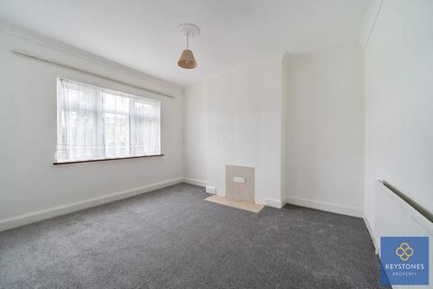 3 bedroom end of terrace house for sale, Rush Green Road, Romford, RM7