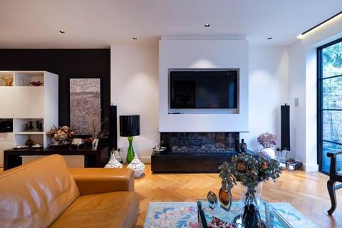 5 bedroom townhouse for sale, Priory Terrace, South Hampstead, London, NW6