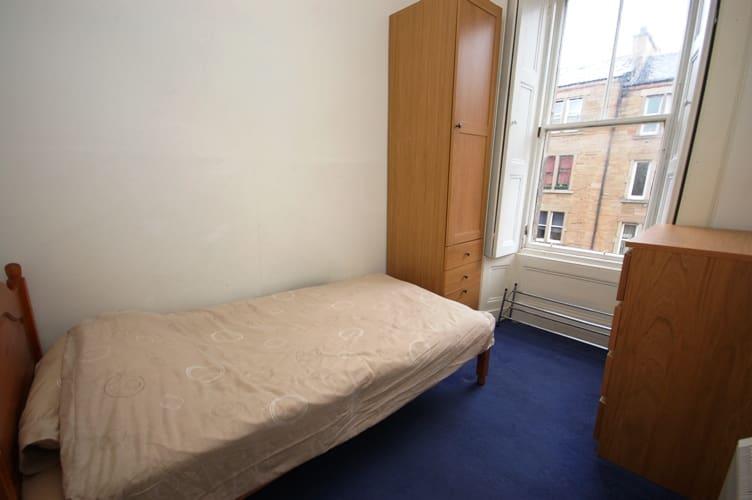 Apartment in Edinburgh - View 4