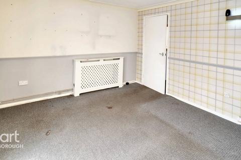56 Chadburn, Paston, Peterborough, PE4 7DQ