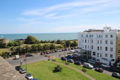 3 bedroom penthouse for sale, Wilmington Square, Eastbourne, BN21 4DX