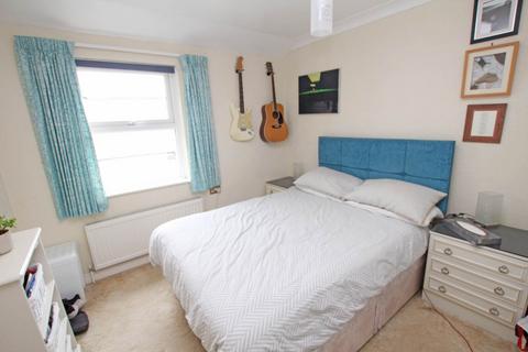 3 bedroom penthouse for sale, Wilmington Square, Eastbourne, BN21 4DX