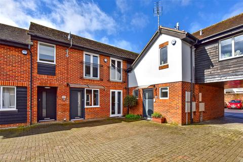 2 bedroom terraced house to rent, Little Marlow Road, Marlow, Buckinghamshire, SL7