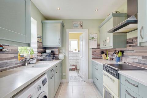 2 bedroom semi-detached house for sale, Twyford Avenue, Southend-on-sea, SS3