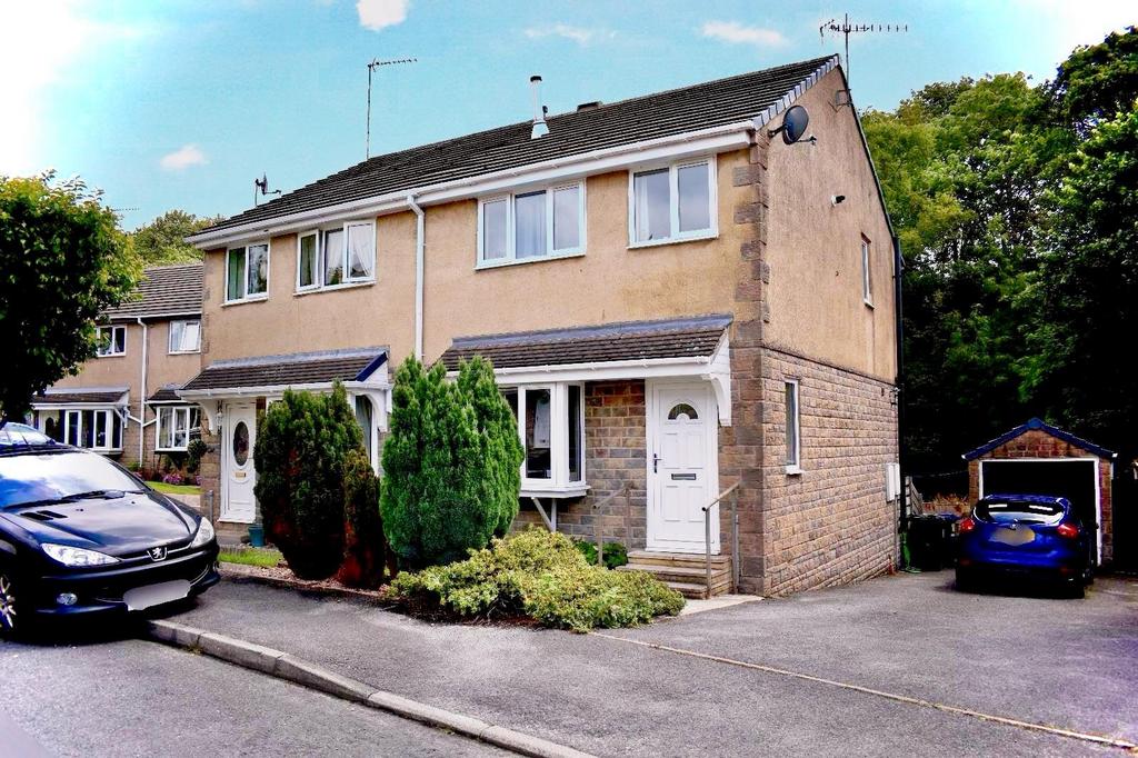 Hunters Meadow, Silsden, Keighley... 3 bed house £975 pcm (£225 pw)