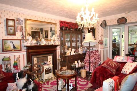 undefined, Weirglodd Las, Penisarwaun, Gwynedd, LL55