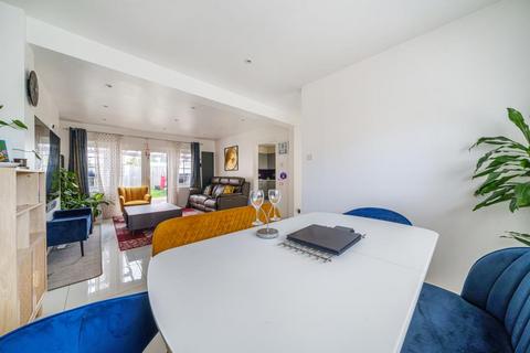 3 bedroom semi-detached house for sale, Hampden Road,  Aylesbury,  HP21
