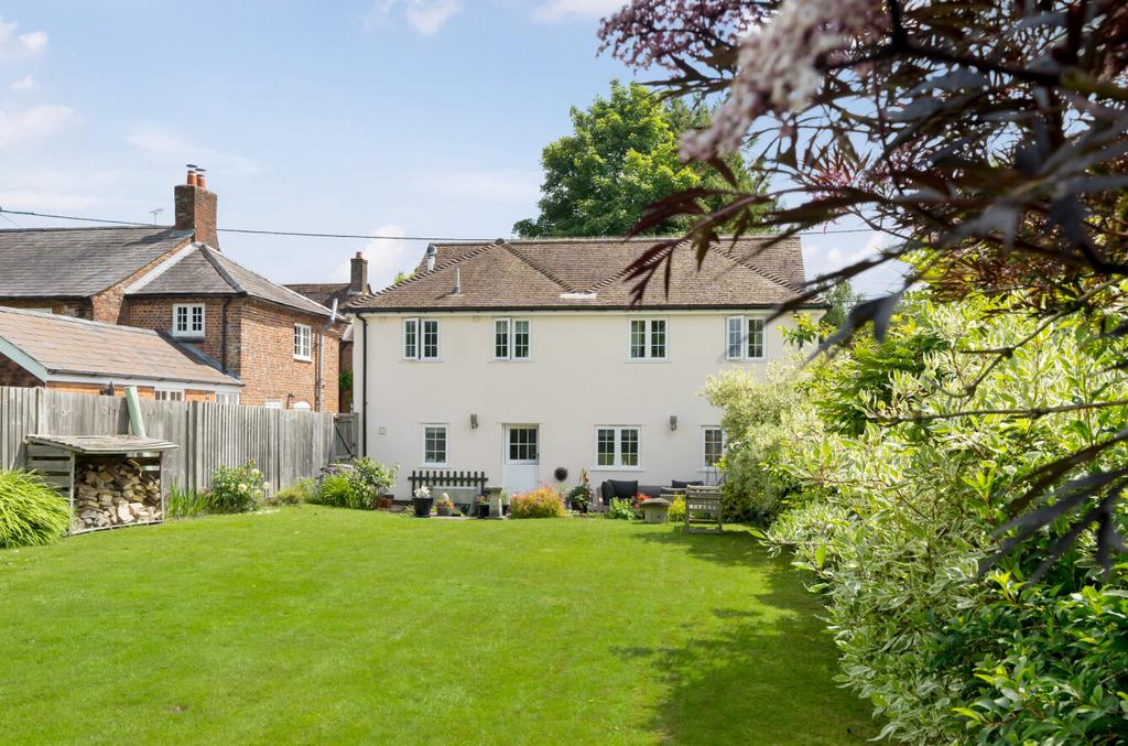 Barton Stacey, Winchester, Hampshire... 4 bed detached house for sale