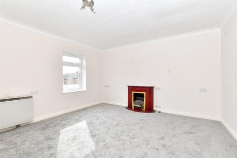 2 bedroom flat for sale, Station Road, Sutton, Surrey