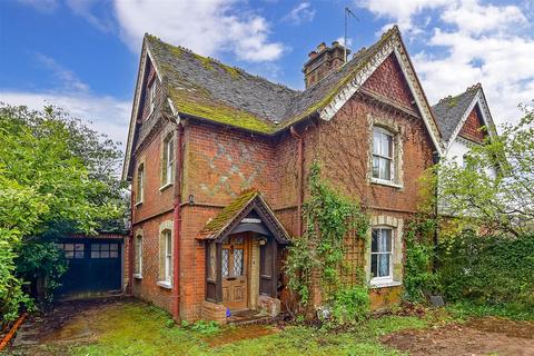 3 bedroom semi-detached house for sale, Ewhurst Road, Cranleigh, Surrey