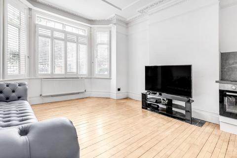 1 bedroom flat to rent, Braxted Park, London SW16