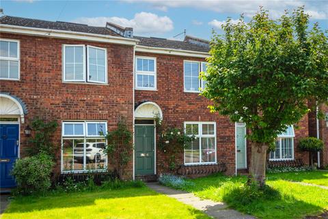 32 Appleby Close, Twickenham, TW2 5NA