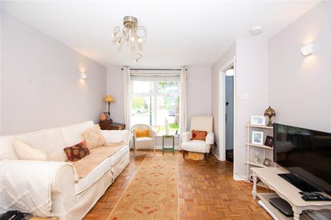 32 Appleby Close, Twickenham, TW2 5NA