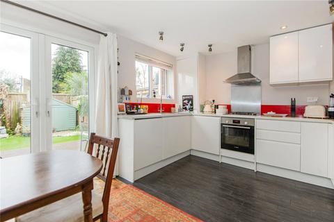 32 Appleby Close, Twickenham, TW2 5NA