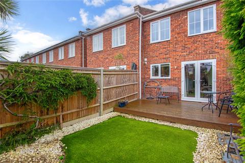 32 Appleby Close, Twickenham, TW2 5NA