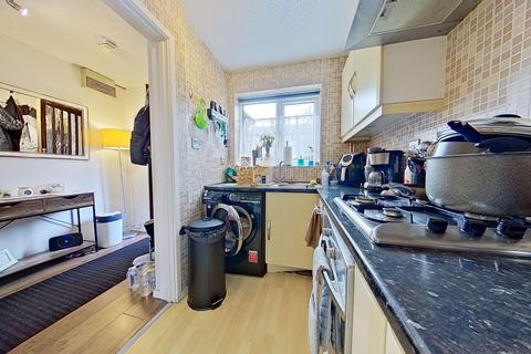 2 bedroom terraced house for sale, Mayfield Avenue, Dover