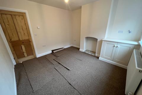 3 bedroom terraced house to rent, Tyndal Road, Grantham, NG31