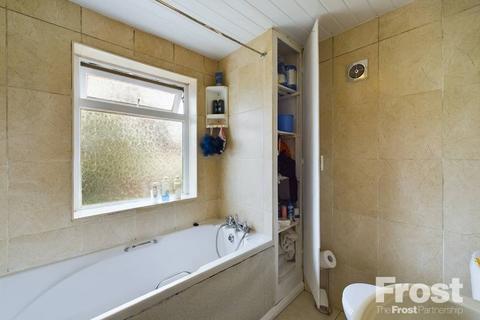 33 Westbourne Road, Feltham, TW13 4LX