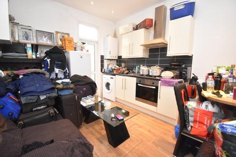 1 bedroom apartment for sale, Plumstead Common Road, Plumstead