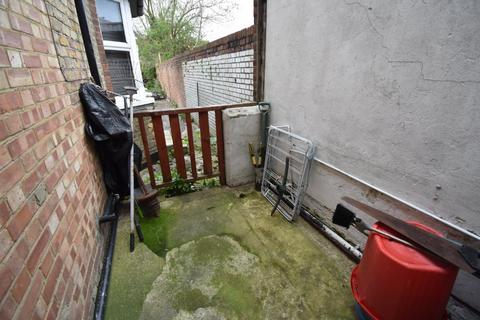 170a Plumstead Common Road, London, SE18 2UL