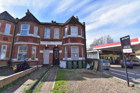 170a Plumstead Common Road, London, SE18 2UL