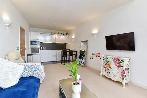 2 bedroom ground floor flat for sale, Longridge Avenue, Saltdean, Brighton, East Sussex