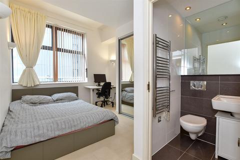 2 bedroom ground floor flat for sale, Longridge Avenue, Saltdean, Brighton, East Sussex