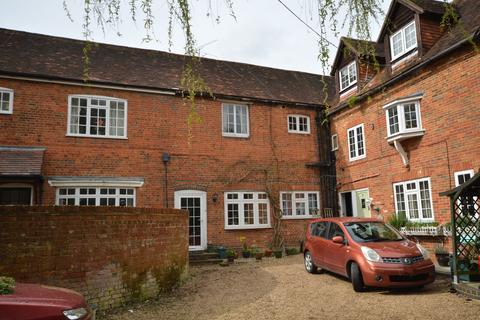 2 bedroom apartment for sale, Monkton Lane, Farnham, Surrey, GU9