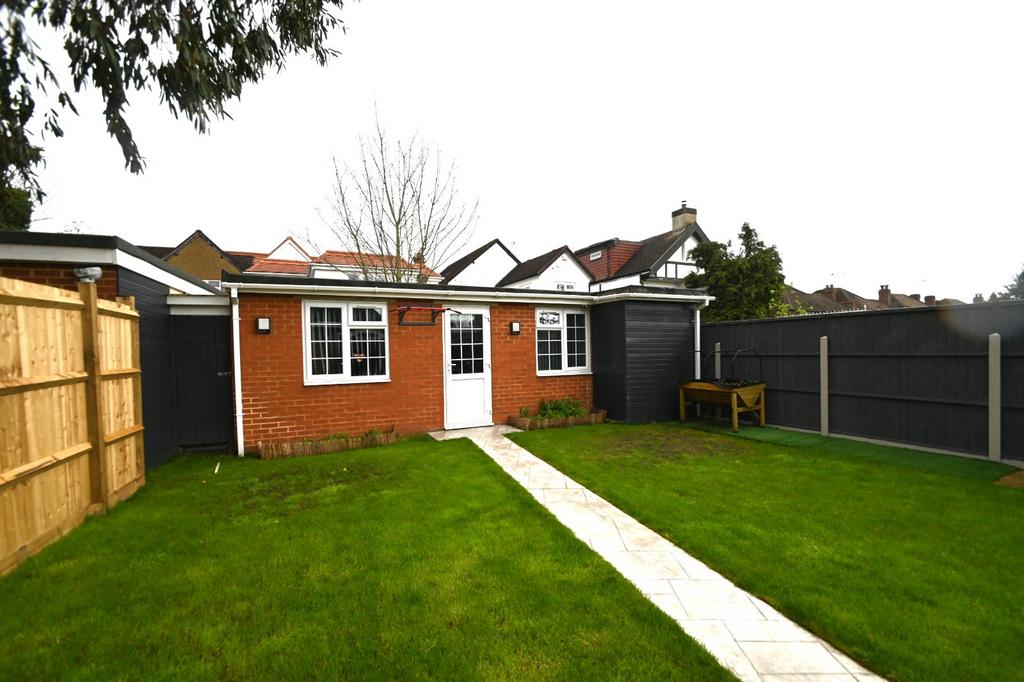 Garden &amp; Outbuilding