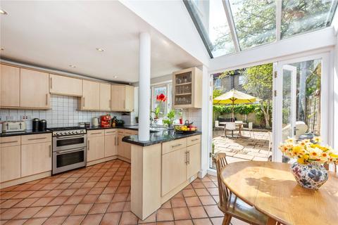 29 Romilly Road, London, N4 2QY