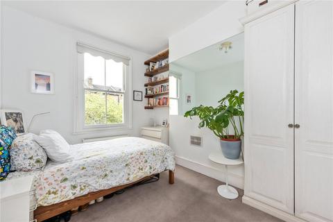 29 Romilly Road, London, N4 2QY